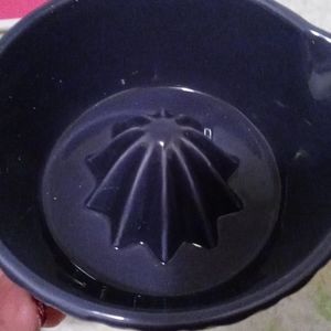 Orange squeeze dish (brand new in the box)